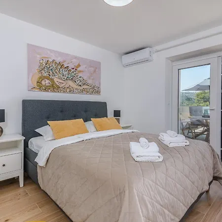 Alexandra Apartament