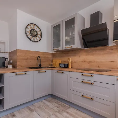 Apartament Alexandra Bakarac