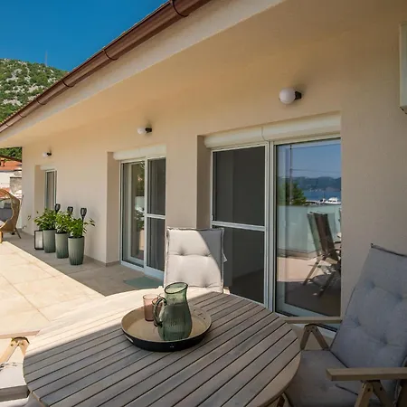 Apartament Alexandra *